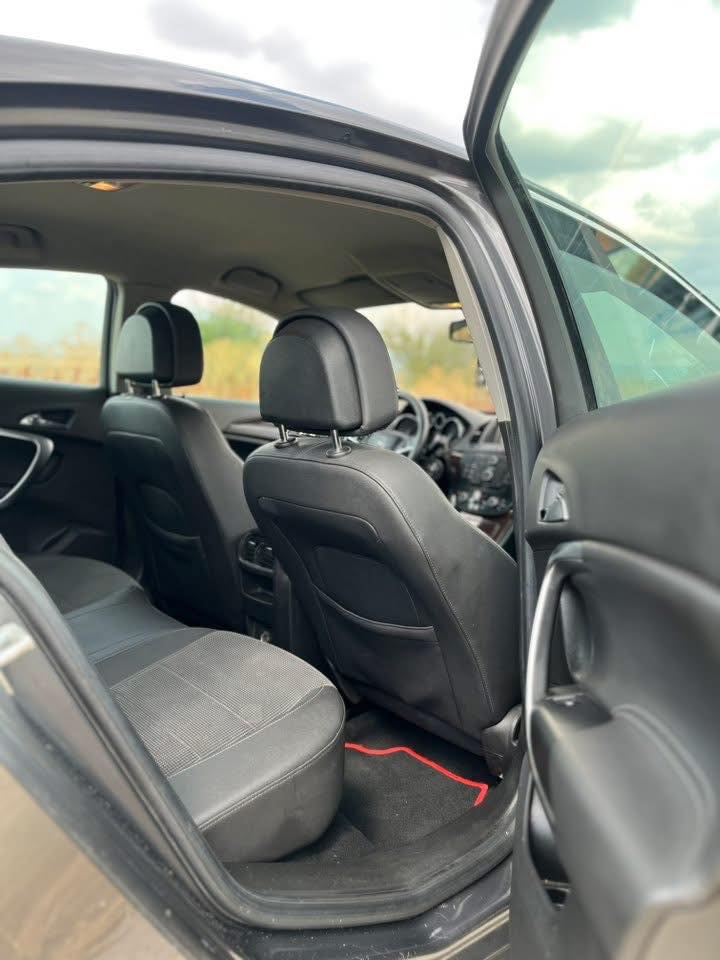 OPEL INSIGNIA 2. 0 CDTI