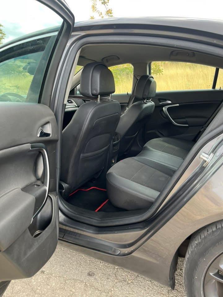 OPEL INSIGNIA 2. 0 CDTI